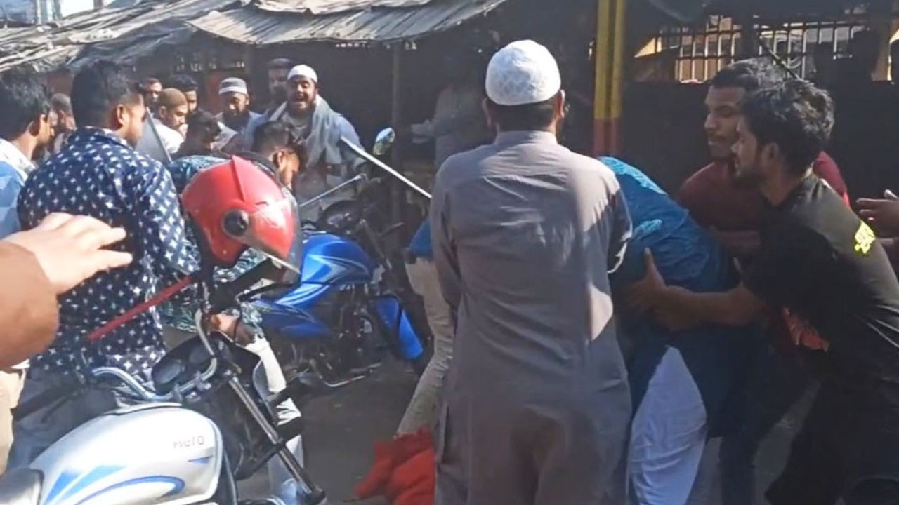 ঠাকুরগাঁওয়ে বাউলদের ওপর হামলার ঘটনায় থানায় জিডি